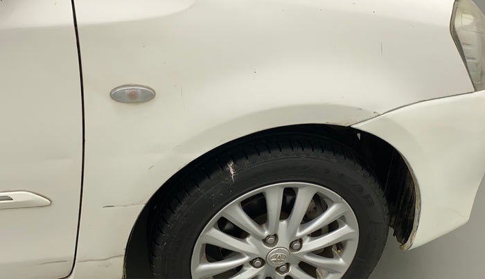 2011 Toyota Etios V, Petrol, Manual, 45,599 km, Right fender - Slightly dented