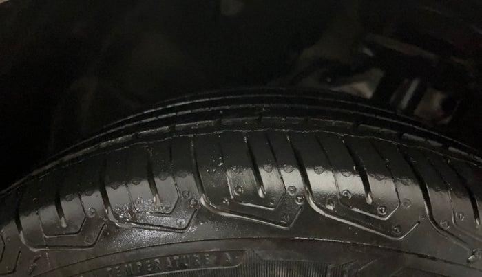 2022 Tata ALTROZ XM PLUS PETROL, Petrol, Manual, 32,439 km, Left Front Tyre Tread