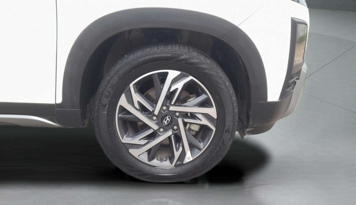 2024 Hyundai Creta SX (O) 1.5 TURBO DCT, Petrol, Automatic, 12,352 km, Right Front Wheel