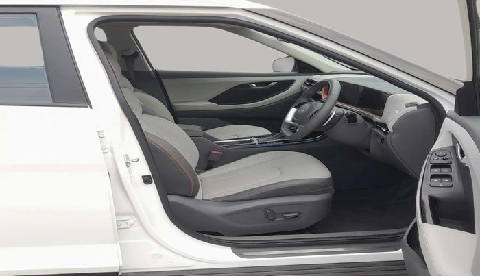 2024 Hyundai Creta SX (O) 1.5 TURBO DCT, Petrol, Automatic, 12,352 km, Right Side Front Door Cabin