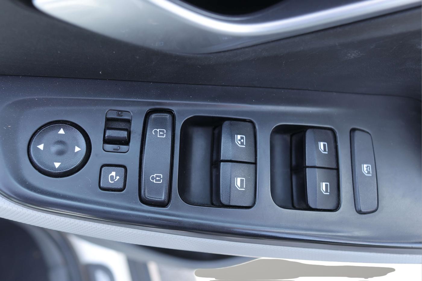 2024 Hyundai Creta SX (O) 1.5 TURBO DCT, Petrol, Automatic, 12,363 km, Driver Side Door Panels Control
