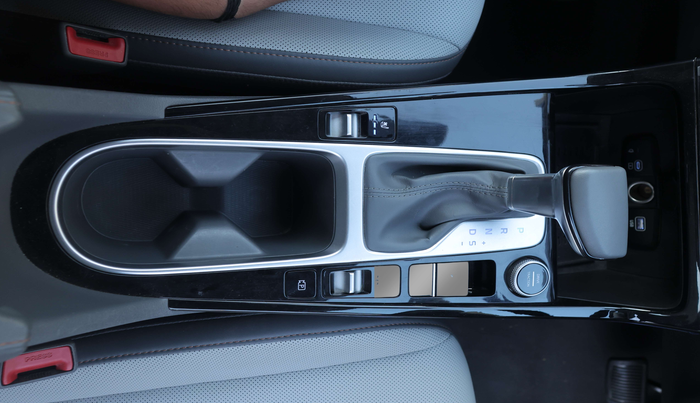 2024 Hyundai Creta SX (O) 1.5 TURBO DCT, Petrol, Automatic, 12,363 km, Gear Lever