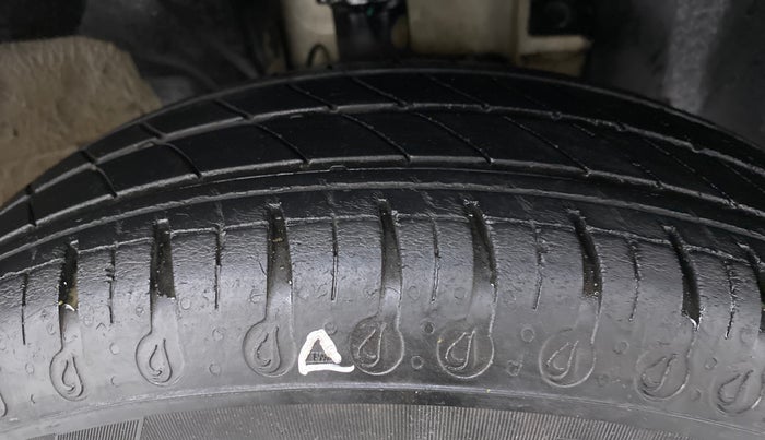 2020 Renault Kwid RXT 1.0 EASY-R  AT, Petrol, Automatic, 24,491 km, Right Front Tyre Tread