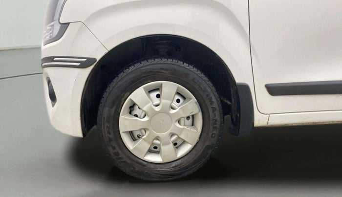 2021 Maruti New Wagon-R LXI CNG (O) 1.0, CNG, Manual, 28,932 km, Left Front Wheel