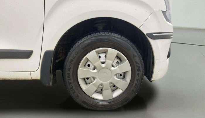 2021 Maruti New Wagon-R LXI CNG (O) 1.0, CNG, Manual, 28,932 km, Right Front Wheel