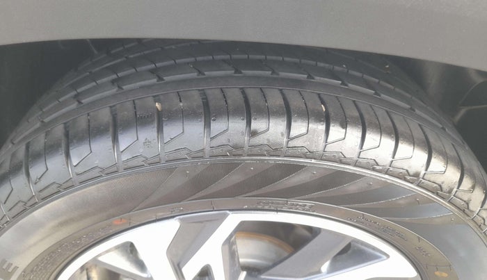2024 Hyundai Creta SX (O) 1.5 TURBO DCT, Petrol, Automatic, 7,679 km, Left Front Tyre Tread