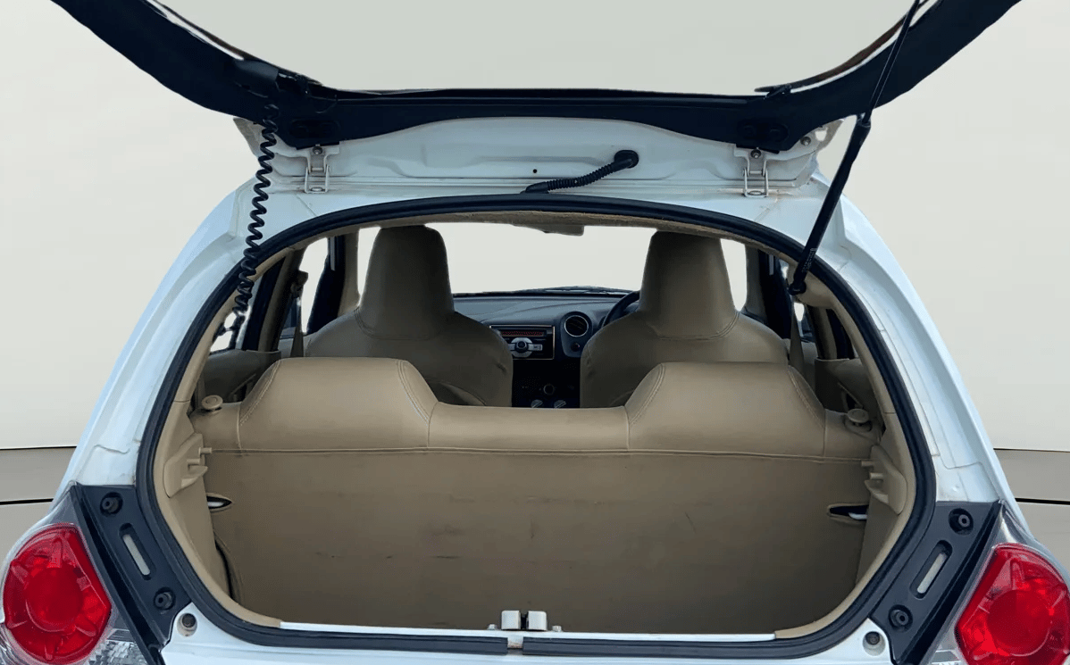 2015 Honda Brio S MT, Petrol, Manual, 54,542 km, Boot Inside