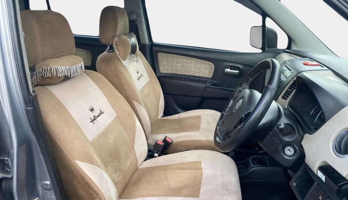 2017 Maruti Wagon R 1.0 VXI, Petrol, Manual, 59,052 km, Right Side Front Door Cabin