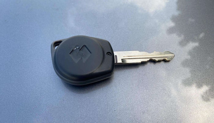 2017 Maruti Wagon R 1.0 VXI, Petrol, Manual, 59,052 km, Key Close Up