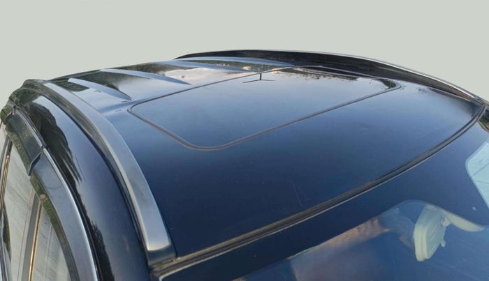 2020 Mahindra XUV500 W11, Diesel, Manual, 1,00,466 km, Roof