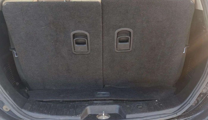 2020 Mahindra XUV500 W11, Diesel, Manual, 1,00,466 km, Boot Open Zoomed View
