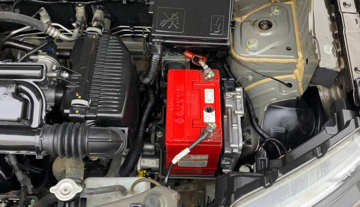2019 Renault Kwid RXT 1.0 AMT, Petrol, Automatic, 28,718 km, Engine View - Left