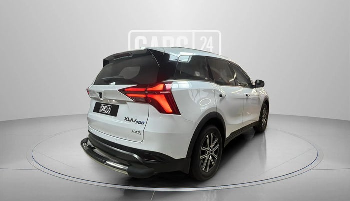 2021 Mahindra XUV700 AX 7 LUXURY P AT 7 STR, Petrol, Automatic, 38,032 km, Right Back Diagonal