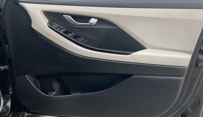 2022 Hyundai Creta SX IVT 1.5 PETROL, Petrol, Automatic, 14,875 km, Driver Side Door Panels Control