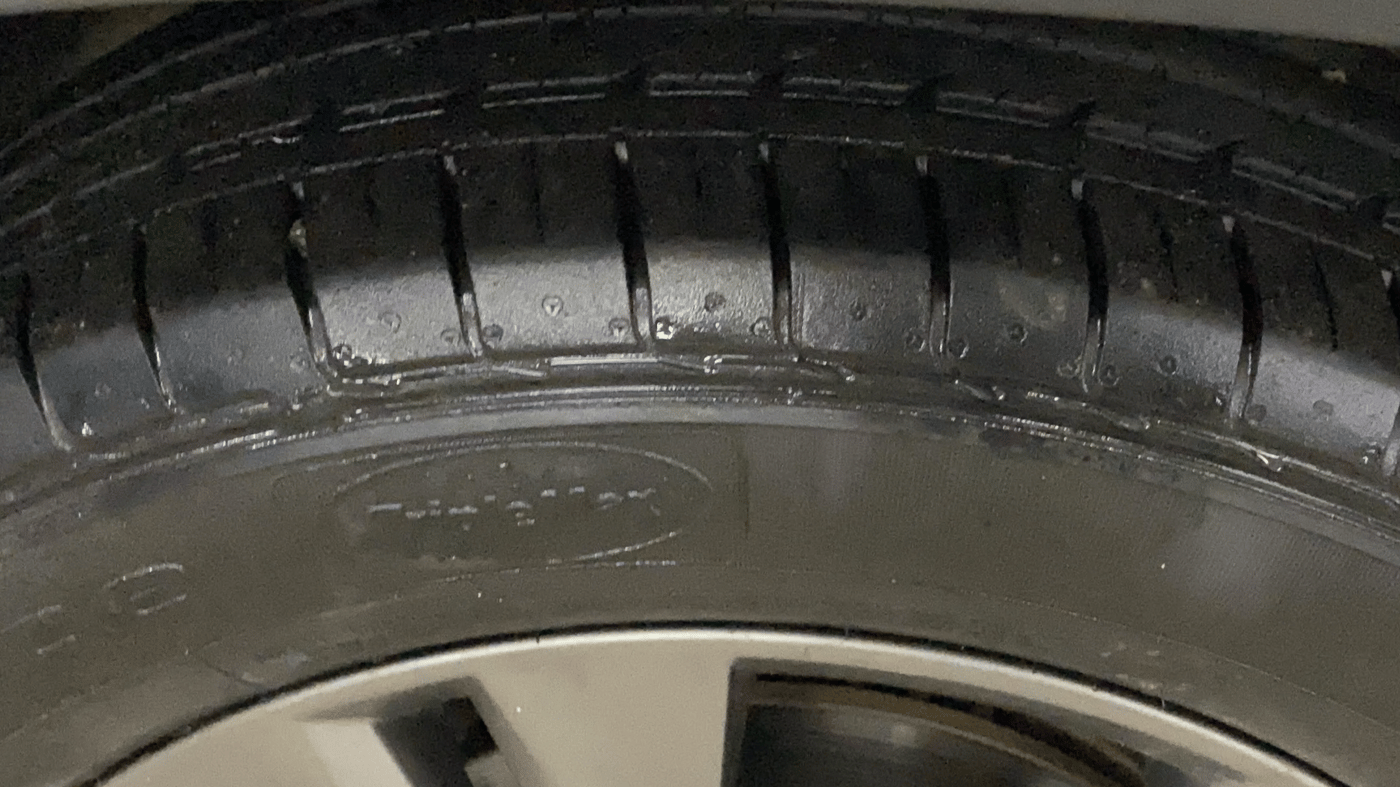2020 KIA SELTOS HTX 1.5 PETROL, Petrol, Manual, 26,053 km, Left Front Tyre Tread