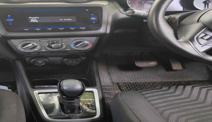 2022 Maruti Swift VXI AMT, Petrol, Automatic, 50,396 km, Gear Lever