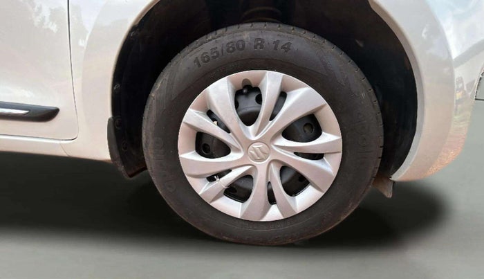 2022 Maruti Swift VXI AMT, Petrol, Automatic, 50,396 km, Right Front Wheel