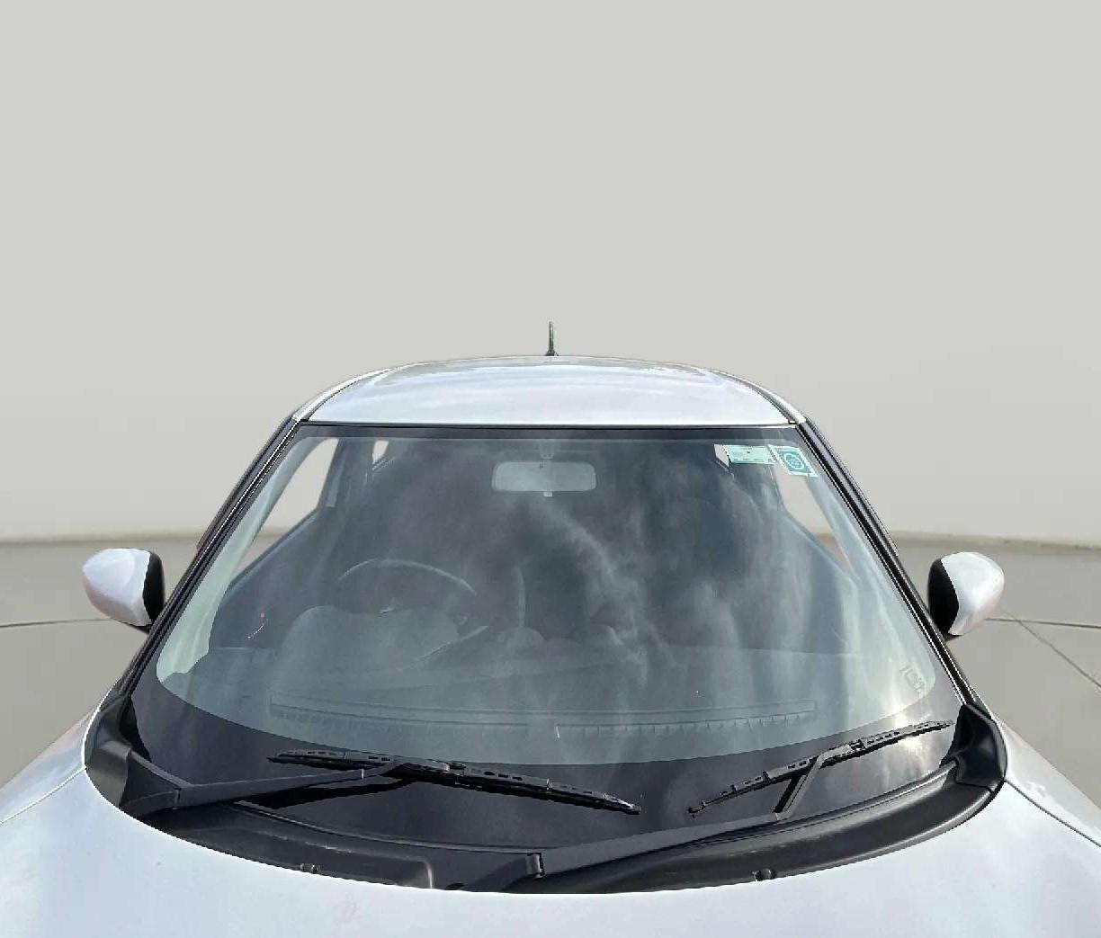 2022 Maruti Swift VXI AMT, Petrol, Automatic, 50,396 km, Front Windshield