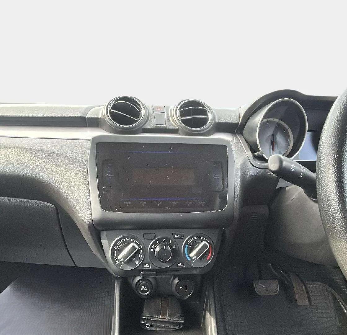 2022 Maruti Swift VXI AMT, Petrol, Automatic, 50,396 km, Air Conditioner