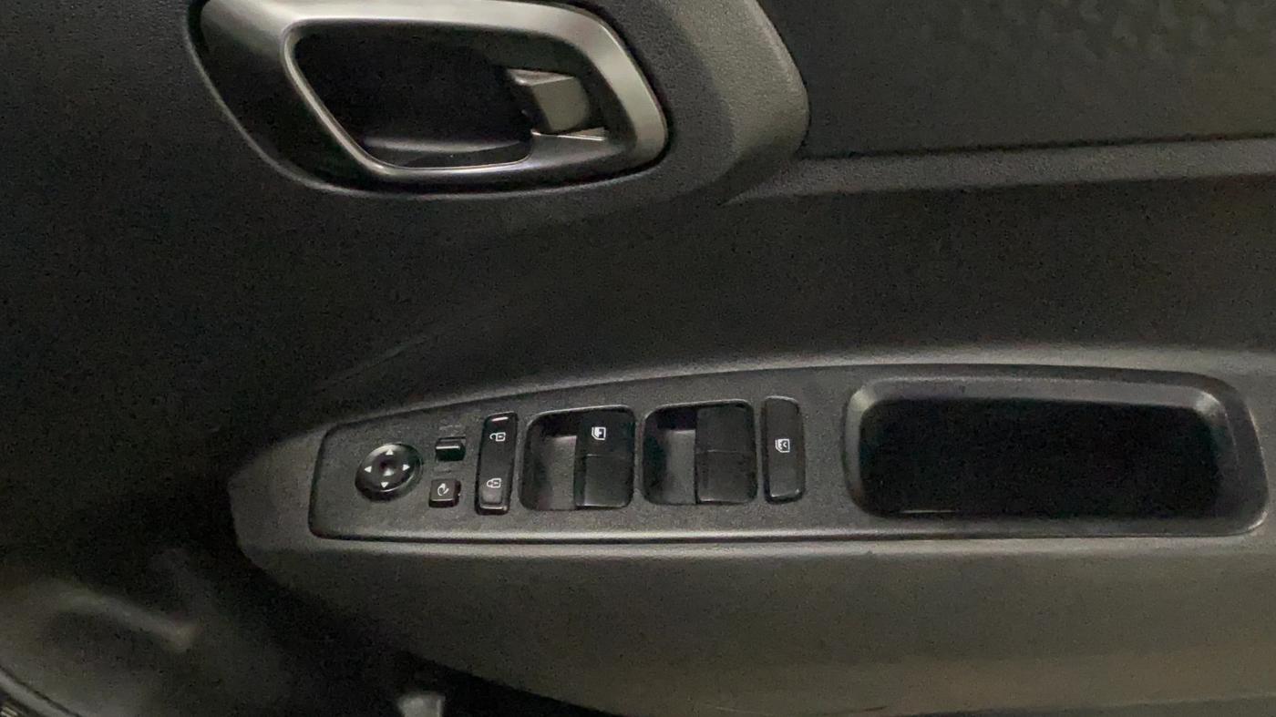 2023 Hyundai EXTER SX(O) CONNECT 1.2 AMT, Petrol, Automatic, 19,232 km, Driver Side Door Panels Control