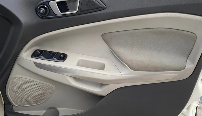 2015 Ford Ecosport TREND 1.5L DIESEL, Diesel, Manual, 80,207 km, Driver Side Door Panels Control
