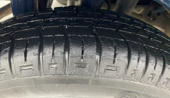 2013 Maruti Alto 800 LXI, Petrol, Manual, 41,413 km, Right Rear Tyre Tread