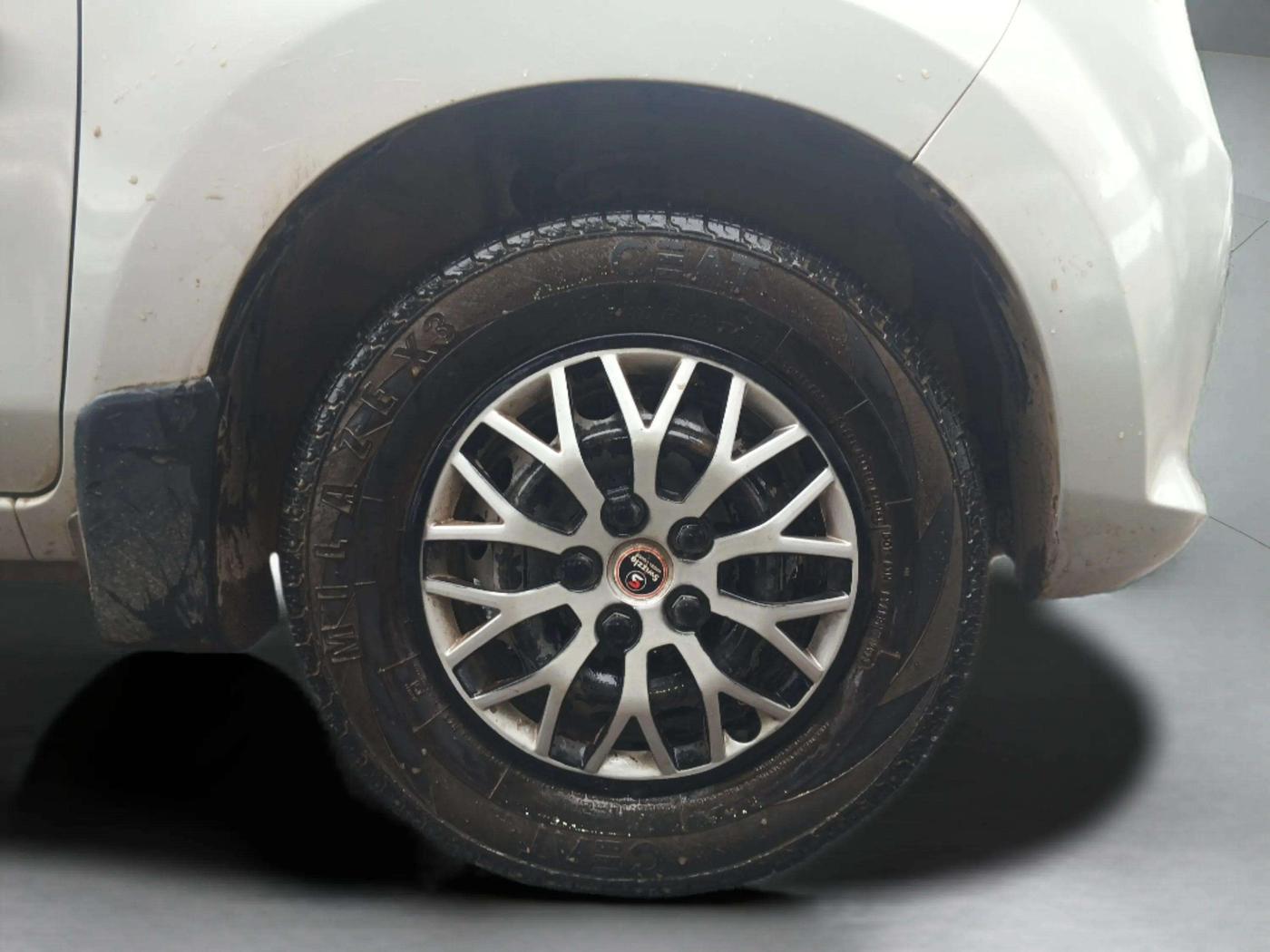 2014 Maruti Alto 800 LXI CNG, CNG, Manual, 75,038 km, Right Front Wheel