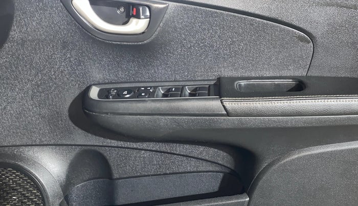 2016 Honda BR-V 1.5L I-VTEC VX, Petrol, Manual, 54,451 km, Driver Side Door Panels Control