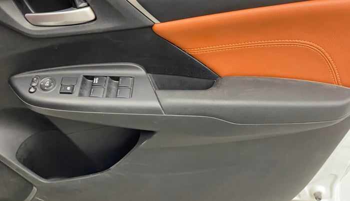 2018 Honda Jazz 1.2L I-VTEC V, Petrol, Manual, 71,811 km, Driver Side Door Panels Control