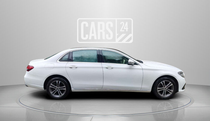 2021 Mercedes Benz E Class E 200 EXCLUSIVE, Petrol, Automatic, 28,107 km, Right Side View