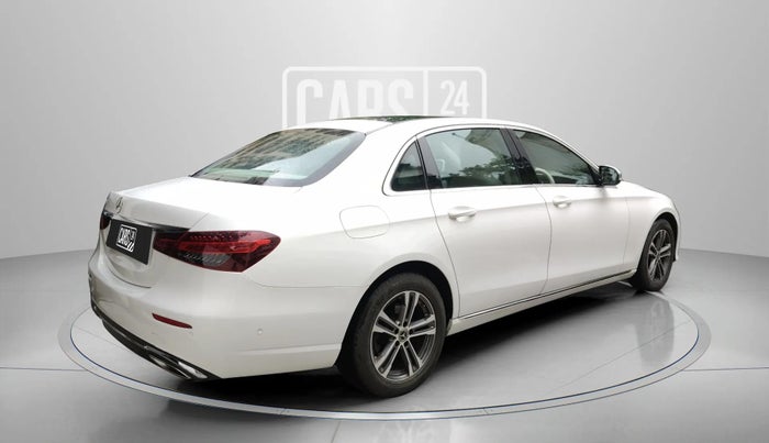 2021 Mercedes Benz E Class E 200 EXCLUSIVE, Petrol, Automatic, 28,107 km, Right Back Diagonal