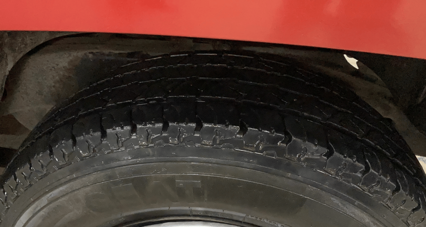 2016 Mahindra TUV300 T6, Diesel, Manual, 75,838 km, Left Rear Tyre Tread