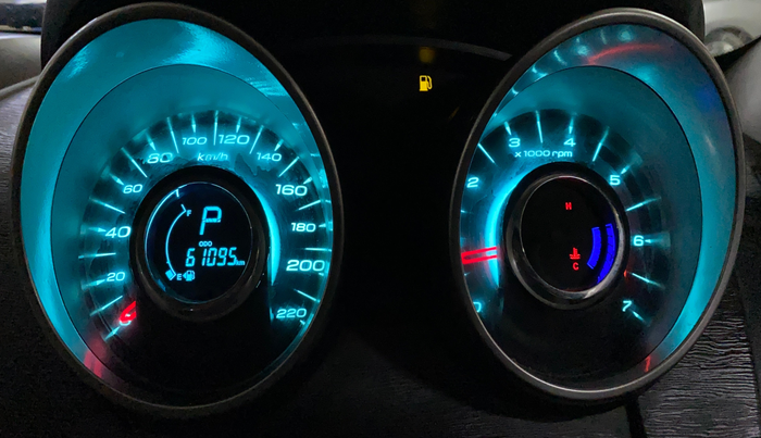 2018 Mahindra XUV500 W7 AT, Diesel, Automatic, 61,087 km, Odometer Image