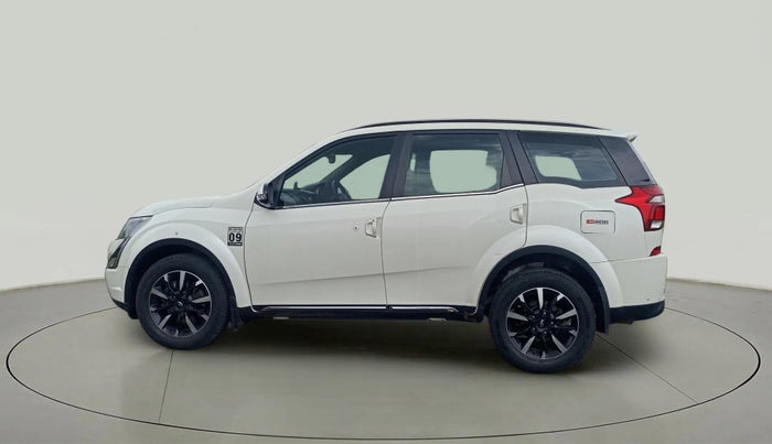 2020 Mahindra XUV500 W11, Diesel, Manual, 1,18,923 km, Left Side