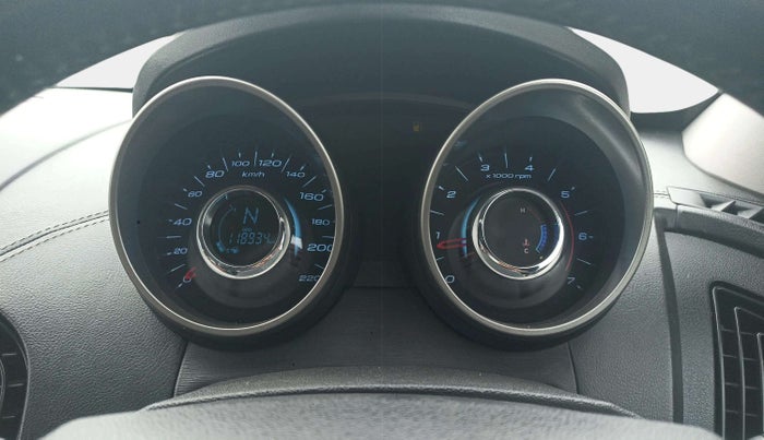 2020 Mahindra XUV500 W11, Diesel, Manual, 1,18,923 km, Odometer Image