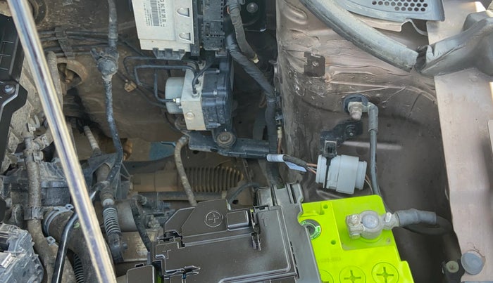 2019 Volkswagen Polo HIGHLINE PLUS 1.0 16 ALLOY, Petrol, Manual, 26,661 km, Engine View - Left