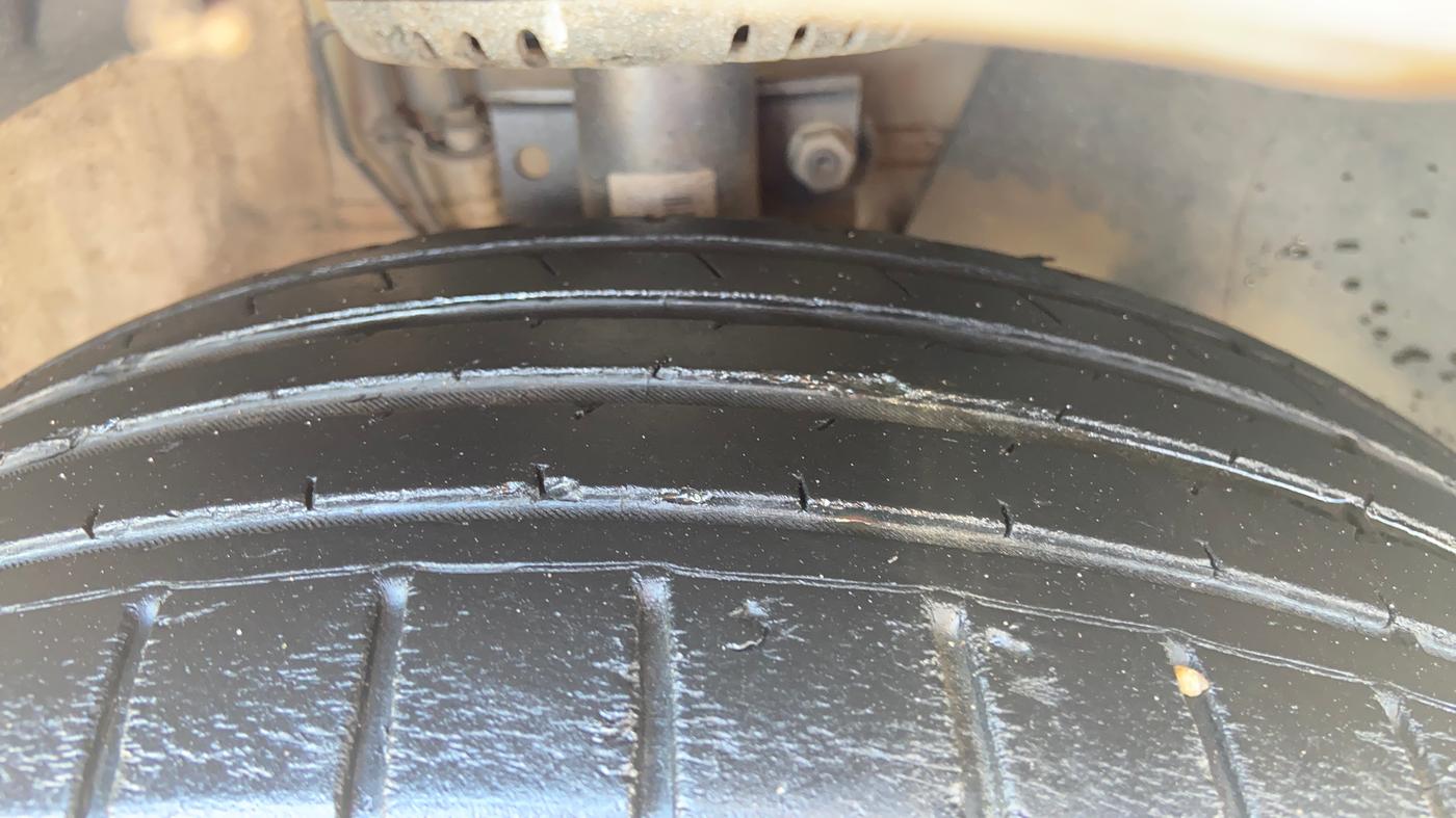2019 Volkswagen Polo HIGHLINE PLUS 1.0 16 ALLOY, Petrol, Manual, 26,661 km, Right Front Tyre Tread