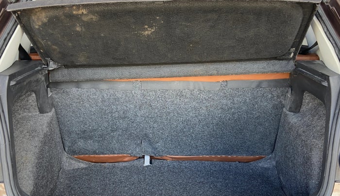 2019 Volkswagen Polo HIGHLINE PLUS 1.0 16 ALLOY, Petrol, Manual, 26,661 km, Boot Inside