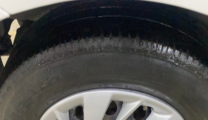 2013 Hyundai i10 MAGNA 1.2, Petrol, Manual, 53,209 km, Right Rear Tyre Tread