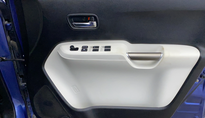 2017 Maruti IGNIS ZETA 1.2, Petrol, Manual, 41,393 km, Driver Side Door Panels Control