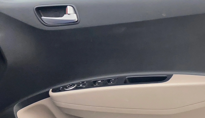 2019 Hyundai Grand i10 ASTA 1.2 KAPPA VTVT, Petrol, Manual, 35,158 km, Driver Side Door Panels Control