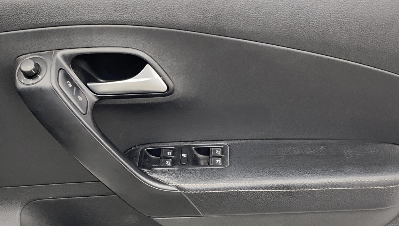 2015 Volkswagen Polo GT TSI AT, Petrol, Automatic, 89,576 km, Driver Side Door Panels Control