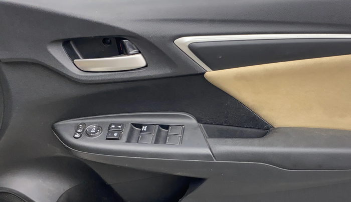 2021 Honda Jazz 1.2L I-VTEC ZX CVT, Petrol, Automatic, 40,152 km, Driver Side Door Panels Control