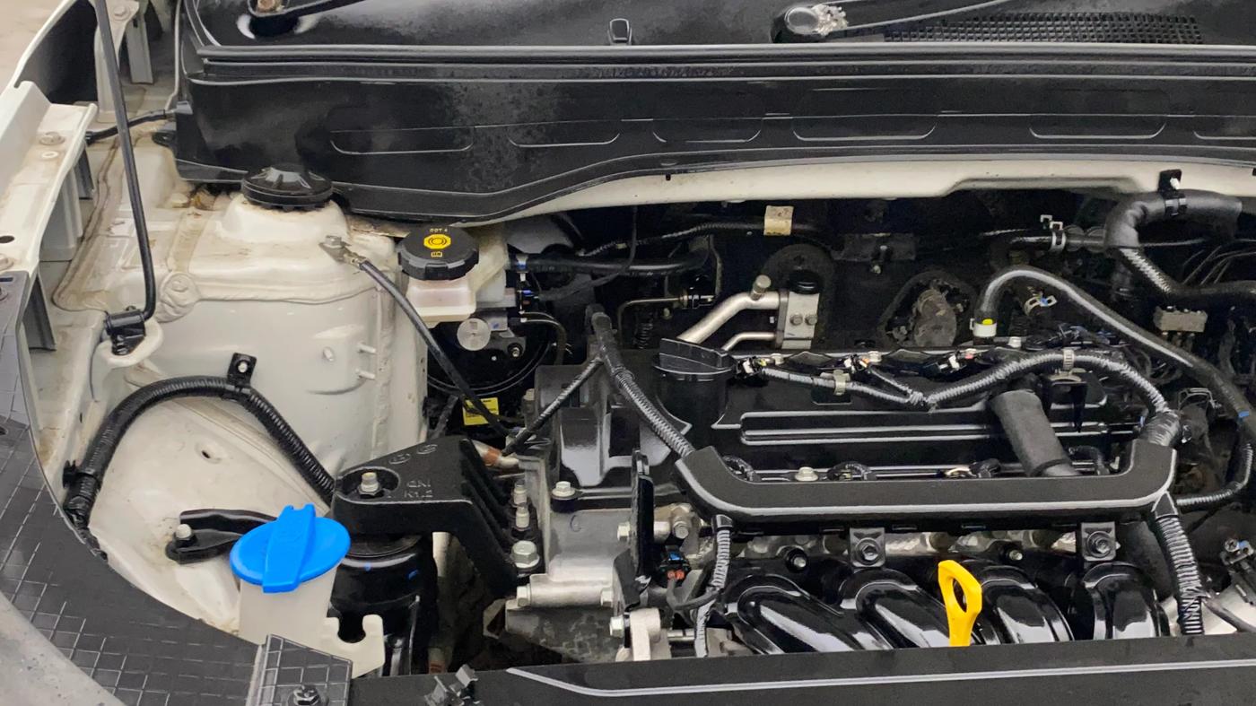 2022 Hyundai VENUE S(O) 1.2, Petrol, Manual, 24,974 km, Engine View - Right
