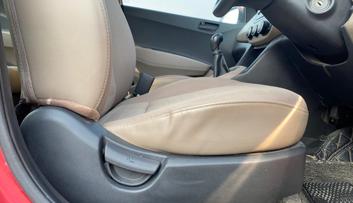 2018 Hyundai Xcent S 1.2, Petrol, Manual, 62,549 km, Driver Side Adjustment Panel