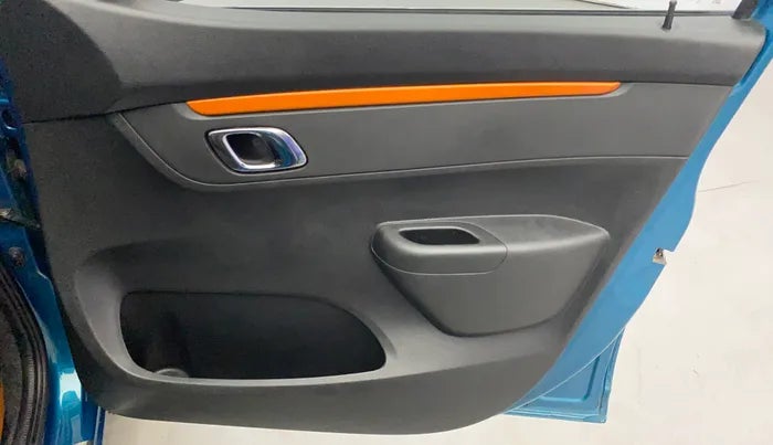 2019 Renault Kwid CLIMBER 1.0 AMT, Petrol, Automatic, 35,136 km, Driver Side Door Panels Control