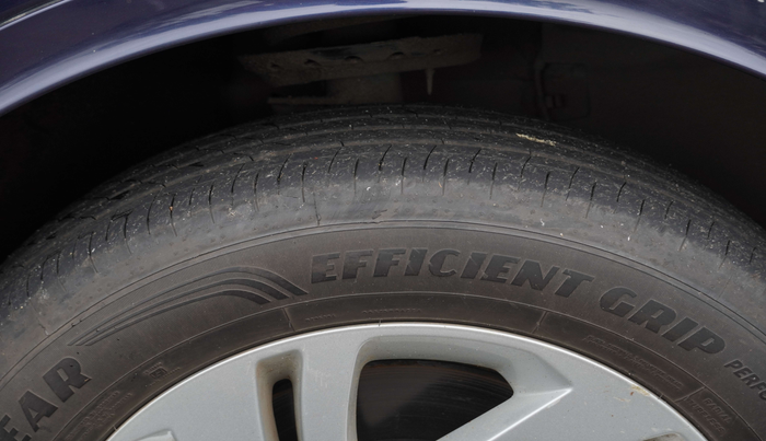 2020 Landrover DISCOVERY SPORT SE R-DYNAMIC 2.0 DIESEL, Diesel, Automatic, 56,121 km, Right Front Tyre Tread