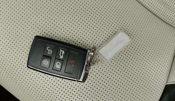 2020 Landrover DISCOVERY SPORT SE R-DYNAMIC 2.0 DIESEL, Diesel, Automatic, 56,121 km, Key Close Up