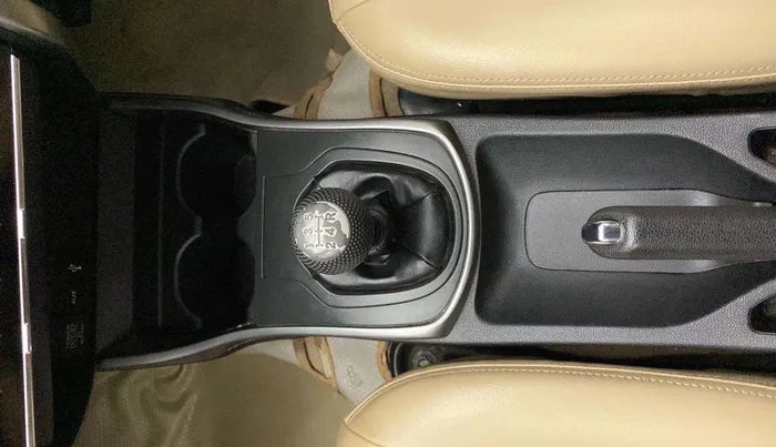 2019 Honda City 1.5L I-VTEC SV, Petrol, Manual, 39,968 km, Gear Lever