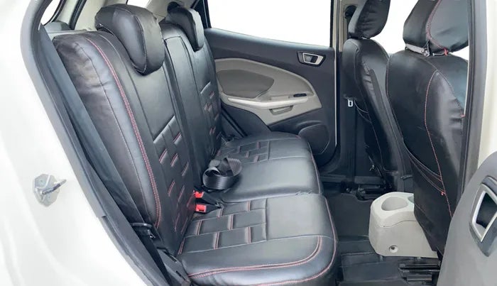 2018 Ford Ecosport TITANIUM 1.5L SPORTS(SUNROOF) DIESEL, Diesel, Manual, 34,543 km, Right Side Rear Door Cabin